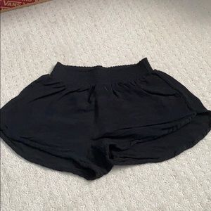 Black flow shorts